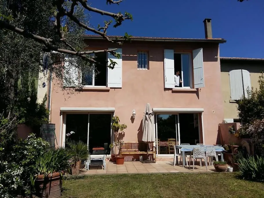 Havre De Paix Dans Un Ecrin De Verdure Avignon Holiday home